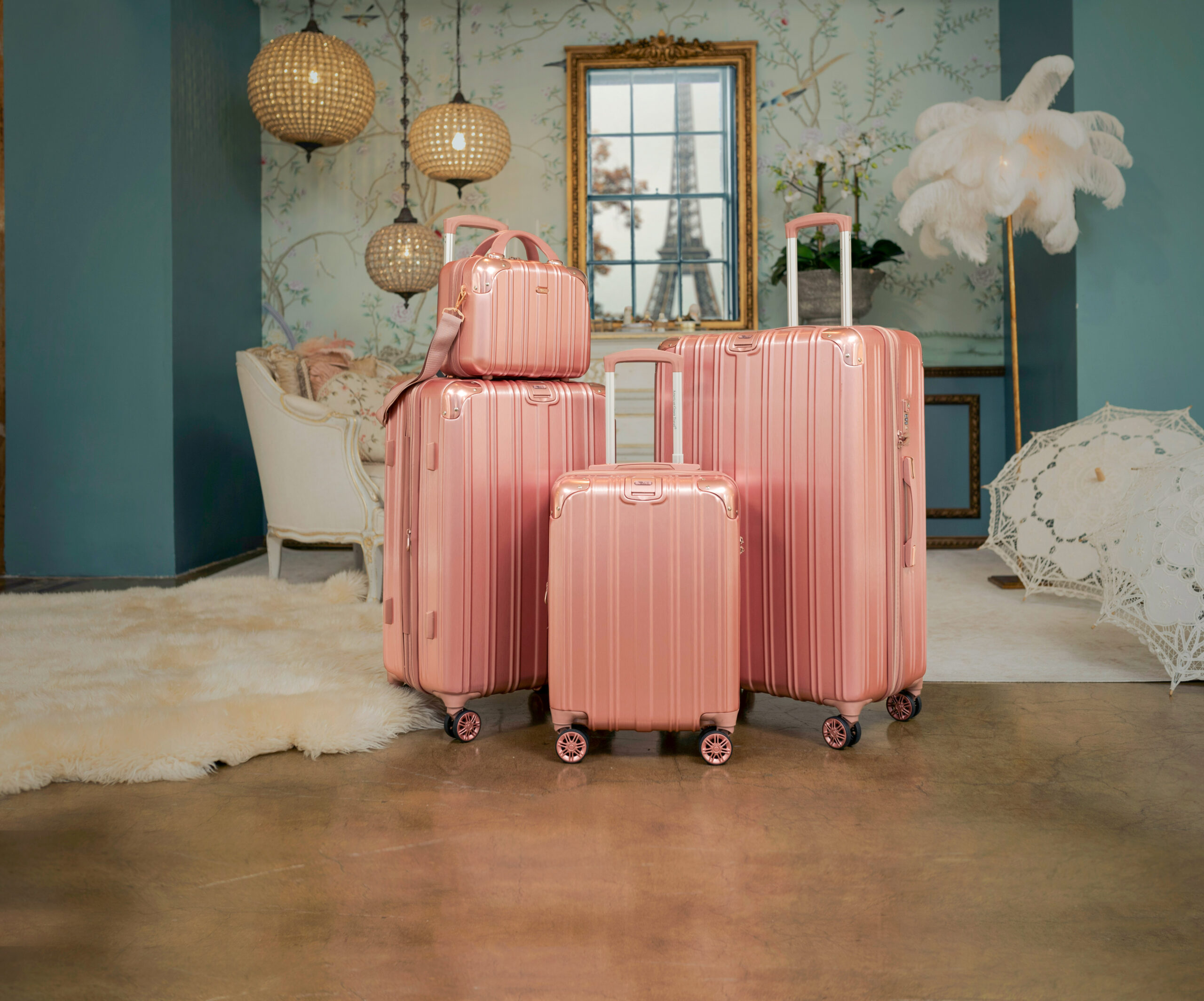 Photo of Luggage to use when traveling as a professional